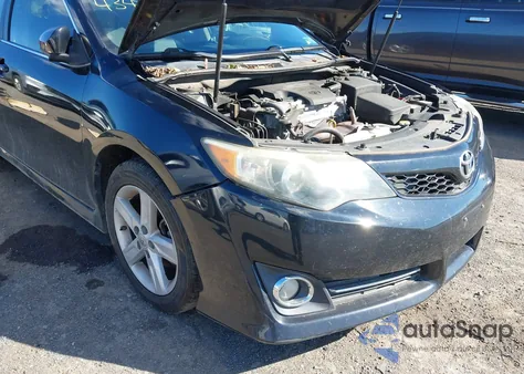 2012 Toyota Camry Se z USA, uszkodzony, nr VIN 4T1BF1FK6CU148975